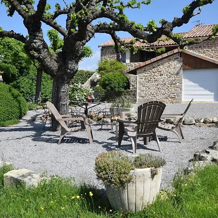 Maison De Vacances Saint Etienne De Fontbellon 1
