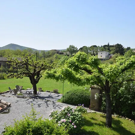Maison De Vacances Saint Etienne De Fontbellon 1 Σπίτι διακοπών *